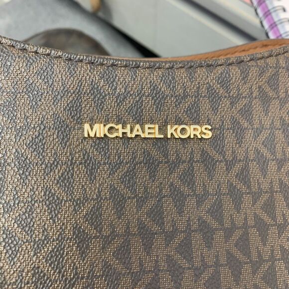 Michael Kors Jet Set Large Travel Chain Shoulder Tote Signature Brown - Picture 4 of 16
